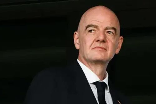 FIFA đối mặt chỉ trích vì nghi vấn cho cầu thủ không đủ điều kiện thi đấu cho CHDC Congo