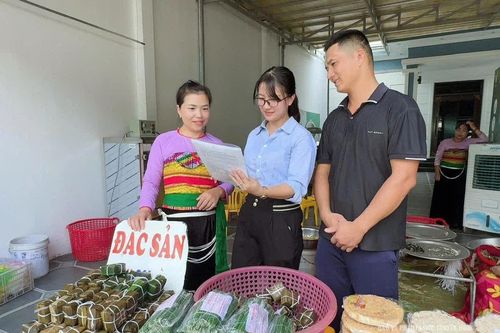 Tài chính vi mô tiếp sức sinh kế vùng khó
