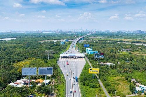 Dự án mở rộng cao tốc TP. Hồ Chí Minh - Long Thành thiếu hụt nguồn cung nhựa đường