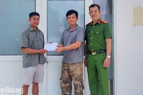 Nhận 62 triệu đồng chuyển nhầm, người dân chủ động trả lại