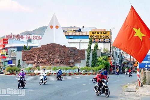 Tốc độ tăng tổng giá trị sản phẩm phường Thới Sơn đạt 11,48%