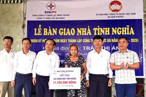 Quế Phước bàn giao nhà tình nghĩa cho gia đình khó khăn