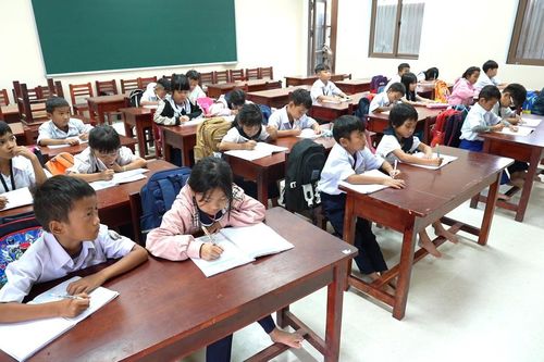 Trường Phổ thông nội trú Tiểu học và THCS Avương hưởng ứng Tuần lễ học tập suốt đời