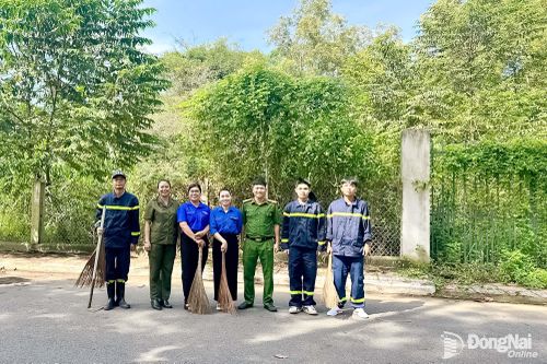 Đội chữa cháy và CNCH khu vực 3 tích cực hưởng ứng các hoạt động dân vận