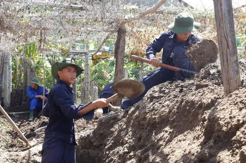 Từ nguồn tin người dân, Đội K52 phát hiện dấu tích hào công sự tại Tuy Phước Đông