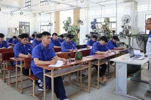 Chọn học nghề, mở lối tương lai
