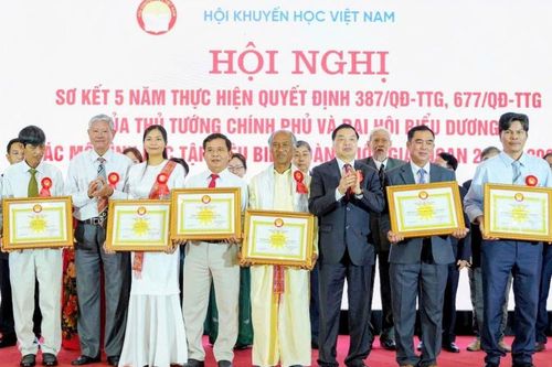 Khánh Hòa có nhiều mô hình học tập tiêu biểu được Trung ương Hội Khuyến học Việt Nam khen thưởng