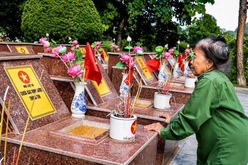 Quan tâm tôn tạo các công trình tri ân