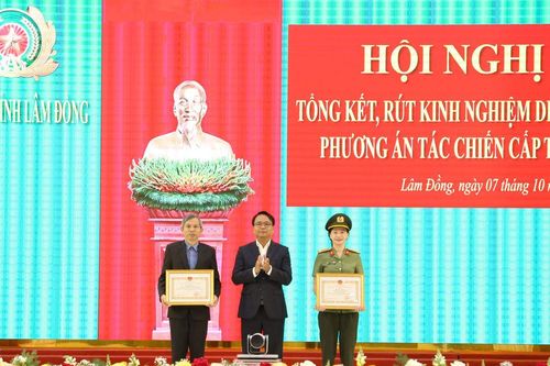 Tiếp tục hoàn thiện phương án, nâng cao chất lượng huấn luyện, sẵn sàng chiến đấu
