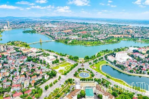 Nâng cao năng lực đội ngũ cán bộ cấp cơ sở trong không gian quản trị mới ở tỉnh Phú Thọ