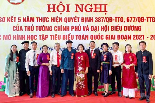 Tuyên Quang có 10 tập thể, cá nhân được tuyên dương, khen thưởng mô hình học tập tiêu biểu toàn quốc