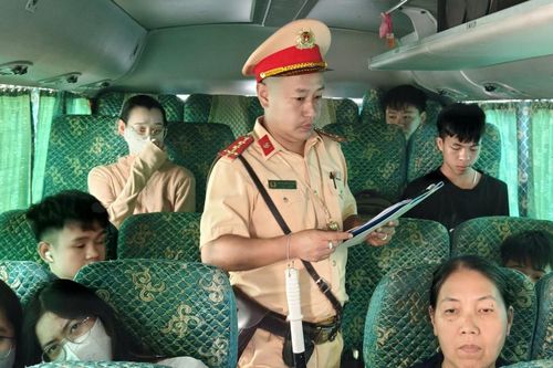 Hà Nội: Đón khách trái phép quanh Bến xe Nước Ngầm, nhiều tài xế, nhà xe bị xử phạt