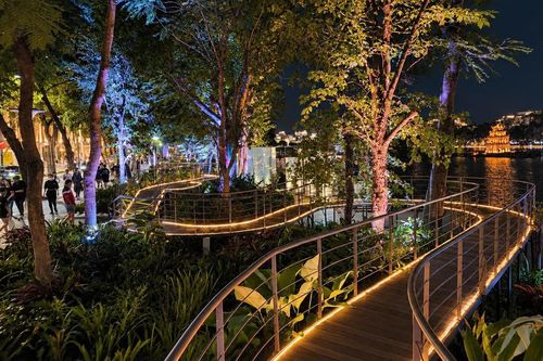 'Dải lụa ký ức': Một góc nhìn mới về hồ Gươm