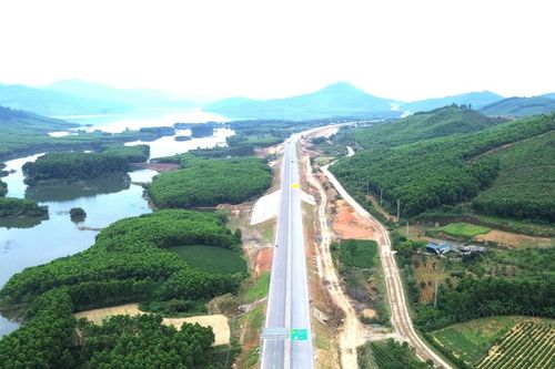 Thêm một doanh nghiệp xin nghiên cứu đầu tư mở rộng cao tốc Bắc - Nam