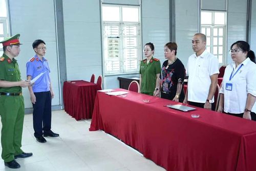 Sơn La: Khởi tố Tiktoker 'Thảo Ràn Ri Mộc Châu' về tội cho vay lãi nặng