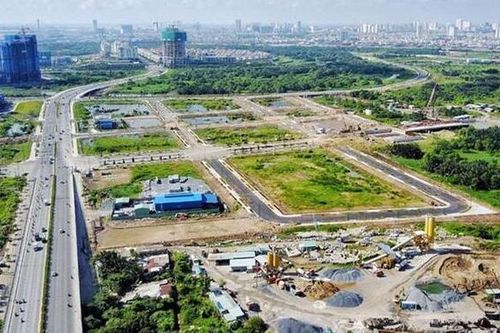 Vì sao thuế chống găm giữ đất vẫn 'mắc kẹt'?