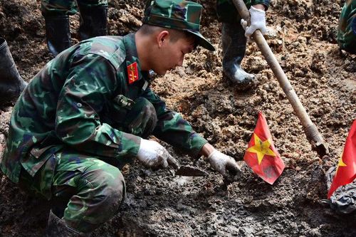 TP. Hồ Chí Minh: Tổ chức Lễ truy điệu, an táng hài cốt liệt sĩ tìm kiếm tại Công viên Lê Thị Riêng