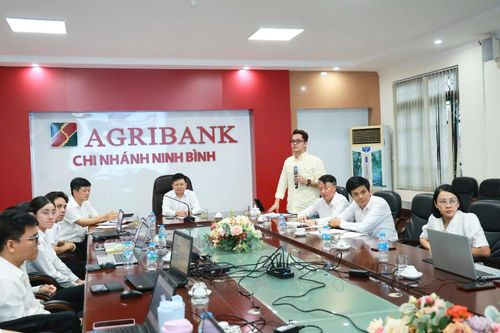 Đưa AI vào ngân hàng: Sức mạnh từ những người hiểu nghiệp vụ