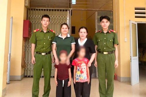Hai bé gái mất tích sau giờ tan học được tìm thấy cách nhà gần 10 km