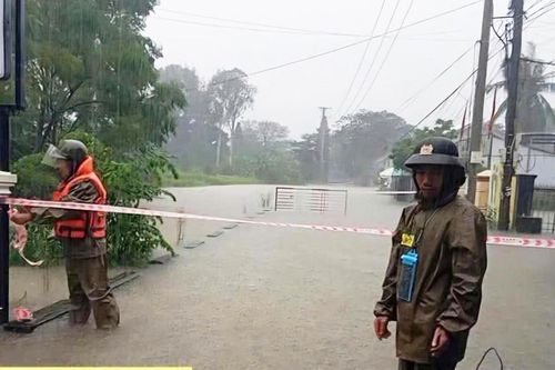Dự báo thời tiết ngày 7/10: Miền Trung mưa như trút, tâm mưa dồn về Huế, Đà Nẵng