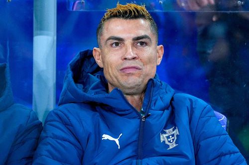 Tâm thư của Ronaldo gây bão mạng, có chi tiết khiến CĐV nghĩ ngay đến Messi