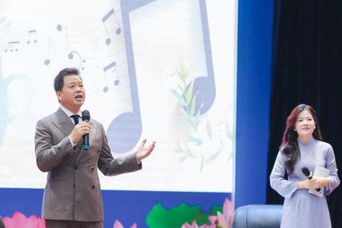 Để văn học, nghệ thuật 'chạm' trái tim học trò