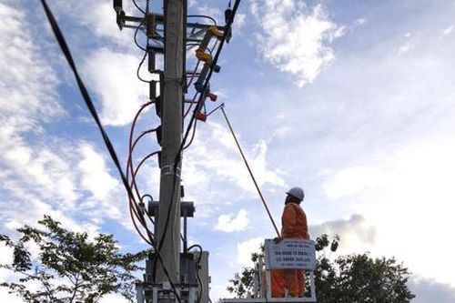 Bảo đảm công suất nguồn điện phục vụ sản xuất, kinh doanh