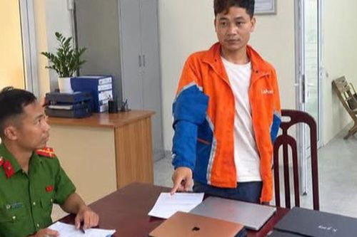 Hà Nội: Mang 4 laptop trong ba lô dạo phố, 'siêu trộm' vừa ra tù sa lưới