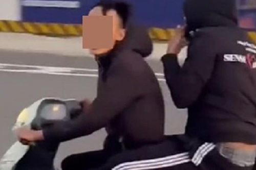 Phát hiện nhóm trộm cắp xe máy qua clip khiêu khích người đi đường