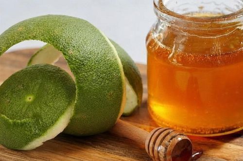 Cách làm trà vỏ bưởi mật ong giảm ho, tốt cho tiêu hóa