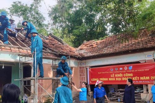 Gia Lai: Phát động Tháng cao điểm 'Vì người nghèo'
