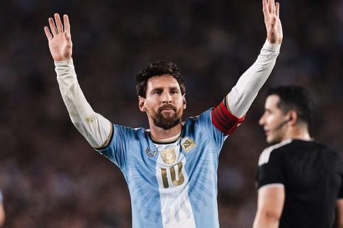 Không cần tìm người thay Messi