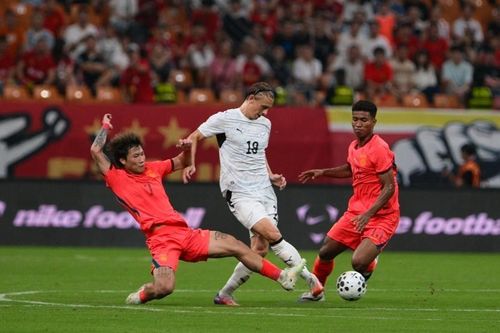 U23 bay cao, tuyển Trung Quốc lại chạm đáy