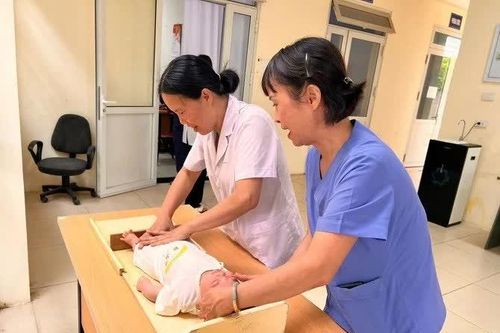 Hà Nội nỗ lực giảm suy dinh dưỡng và béo phì cho trẻ