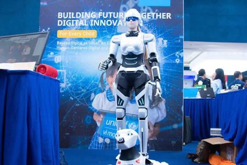 Bộ trưởng Hoàng Minh Sơn: 'Đã đến lúc giáo dục phải học cách sống cùng AI'
