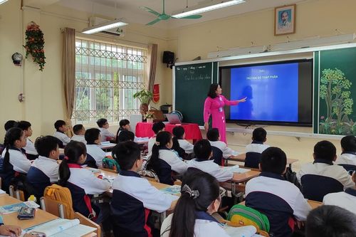 Quảng Ninh chấn chỉnh việc thu, chi, vận động đóng góp trong trường học