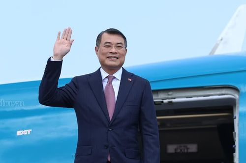 Thủ tướng Lê Minh Hưng lên đường thăm chính thức Lào và Campuchia