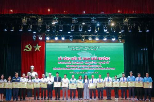 Transerco tổng kết thi đua, vinh danh 77 gương sáng xe buýt Thủ đô