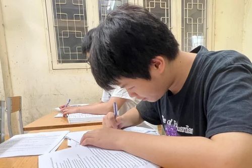 Bộ GD&ĐT cấm trường học lợi dụng hoạt động tăng cường để dạy thêm