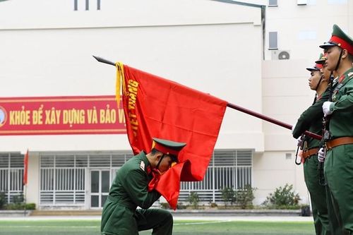 Bộ Quốc phòng đề xuất nâng nhiều chế độ, chính sách với hạ sĩ quan, binh sĩ