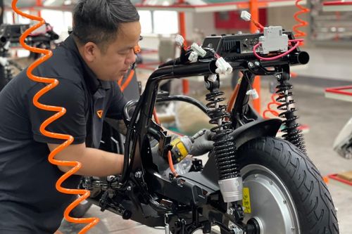 Vì sao xe mới mua phải chạy rốt đa, xe điện có cần làm điều này không?