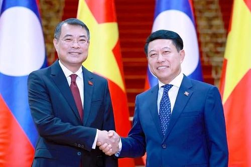 Việt Nam bàn giao hệ thống quản lý dân cư và căn cước công dân tại Lào
