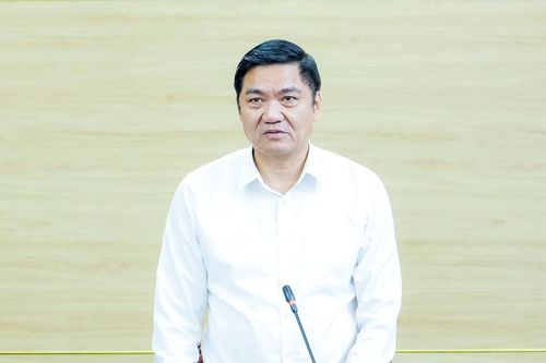 Chủ động tham mưu từ sớm, từ xa, không để bị động trước vấn đề mới, phát sinh