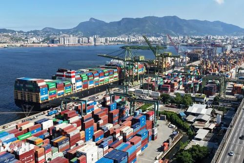 Quỹ Tiền tệ Quốc tế cảnh báo kinh tế toàn cầu trước những cú sốc trái chiều