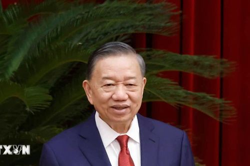 Bế mạc Hội nghị lần thứ tư Ban Chấp hành Trung ương Đảng khóa XIV