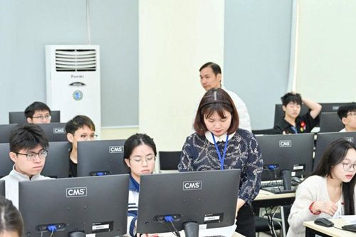 Đại học Bách khoa công bố lịch thi đánh giá tư duy TSA năm 2027