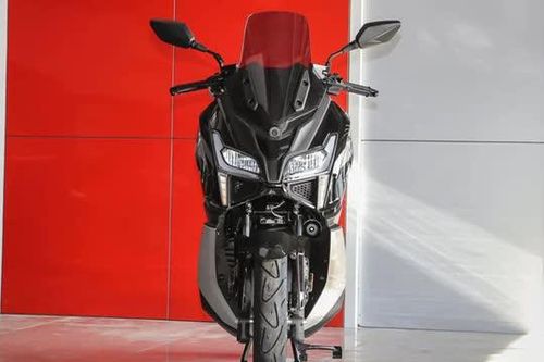 Xe tay ga hybrid, phanh ABS 2 kênh, TCS, giá hơn 54 triệu đồng