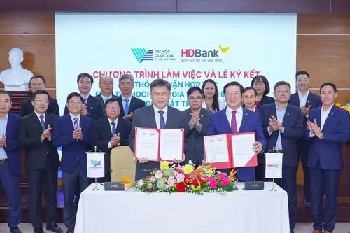 HDBank và Đại học Quốc gia TPHCM hợp tác kết nối giáo dục, tài chính