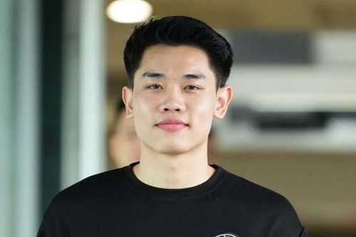 Tiền đạo Đình Bắc chính thức đến Singapore