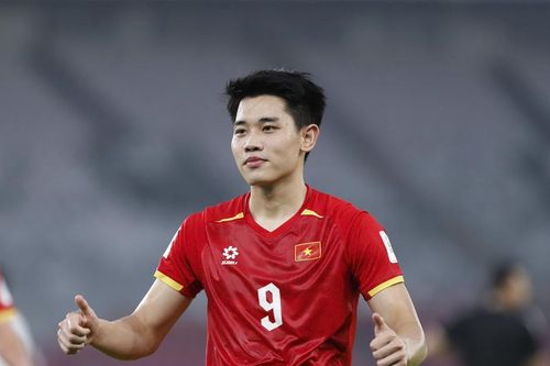 Đình Bắc vắng mặt 2 trận đầu Asian Cup 2027 vì án treo giò